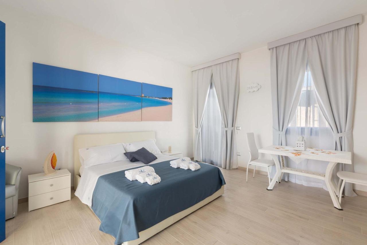 B&B Dreams And Delights 切萨雷奥港 外观 照片